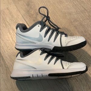 Nike Tennis shoes